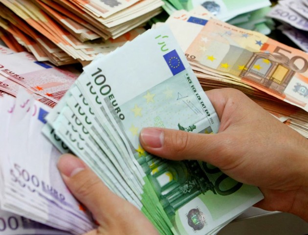 I prestiti tra familiari vanno regolarizzati con una scrittura privata